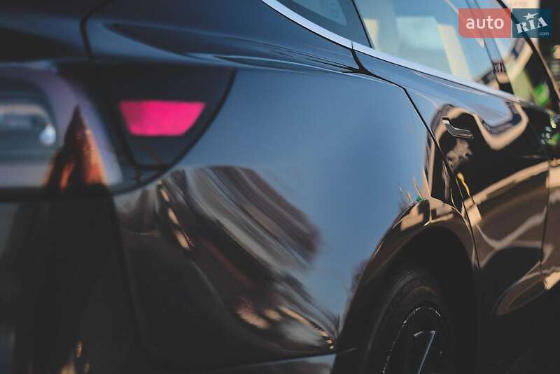 Седан Tesla Model 3 2018 в Киеве фото 34 Седан Tesla Model 3 2018 в Киеве