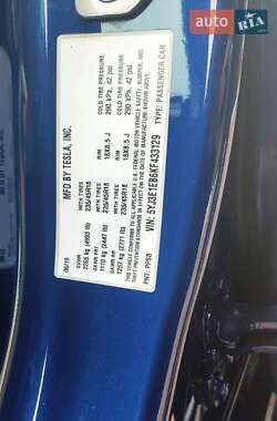 Седан Tesla Model 3 2019 в Одессе