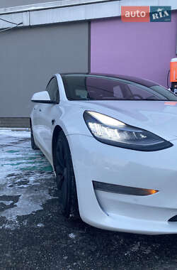Седан Tesla Model 3 2019 в Киеве