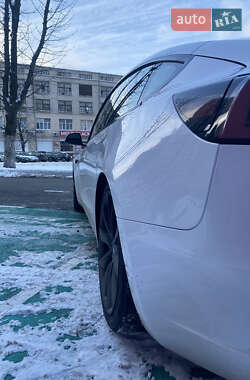 Седан Tesla Model 3 2019 в Киеве