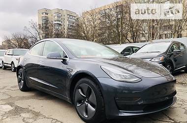 Седан Tesla Model 3 2019 в Одессе