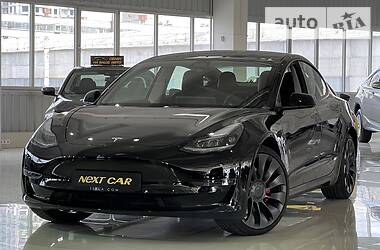 Седан Tesla Model 3 2021 в Києві