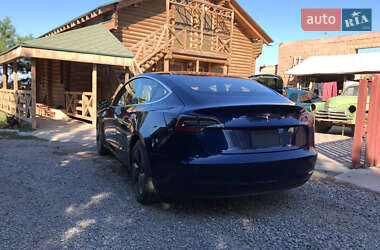 Седан Tesla Model 3 2019 в Черноморске