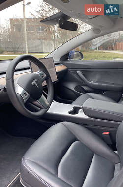 Седан Tesla Model 3 2019 в Сумах