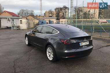 Седан Tesla Model 3 2018 в Одессе