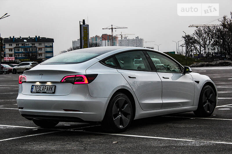 Седан Tesla Model 3 2021 в Киеве фото 8 Седан Tesla Model 3 2021 в Киеве