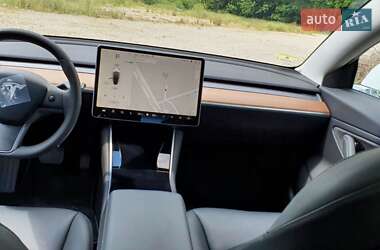 Седан Tesla Model 3 2019 в Буче