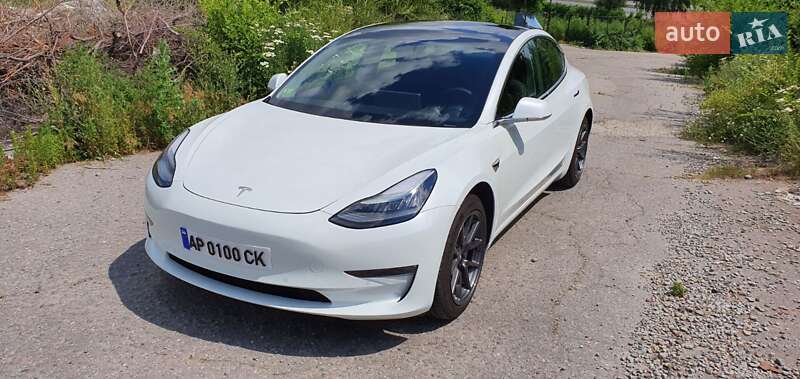 Tesla Model 3 2019
