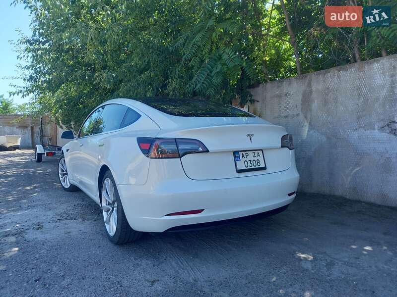 Седан Tesla Model 3 2018 в Запорожье