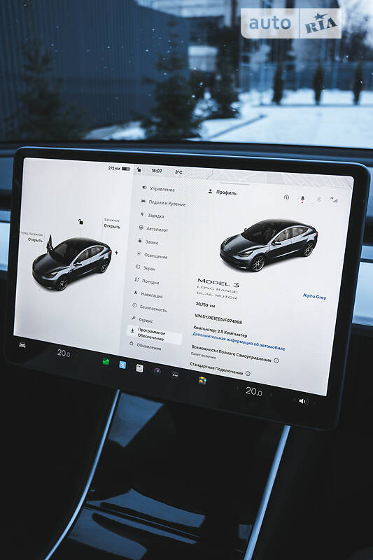 Седан Tesla Model 3 2018 в Кропивницком