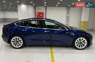 Седан Tesla Model 3 2018 в Киеве