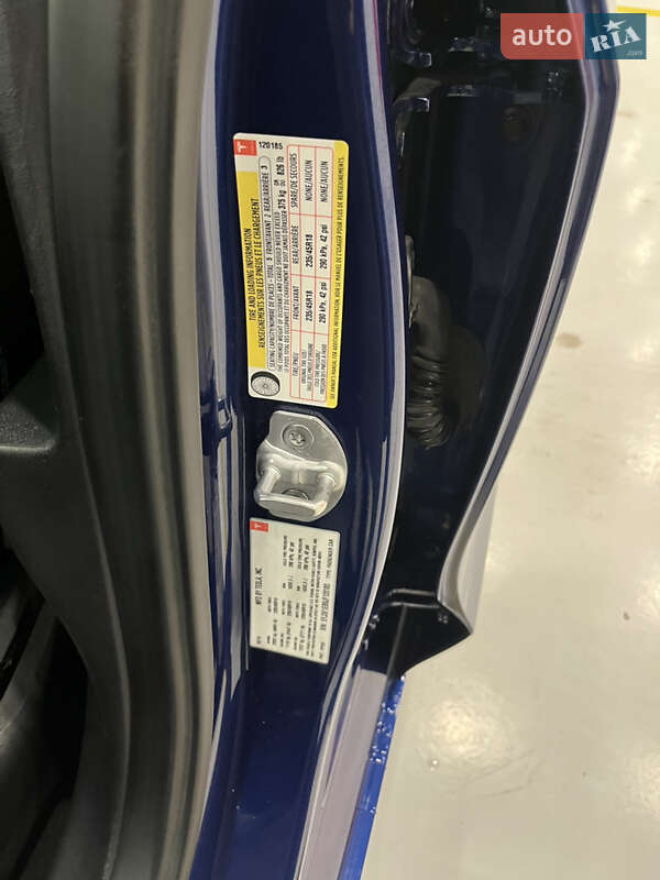 Седан Tesla Model 3 2018 в Києві