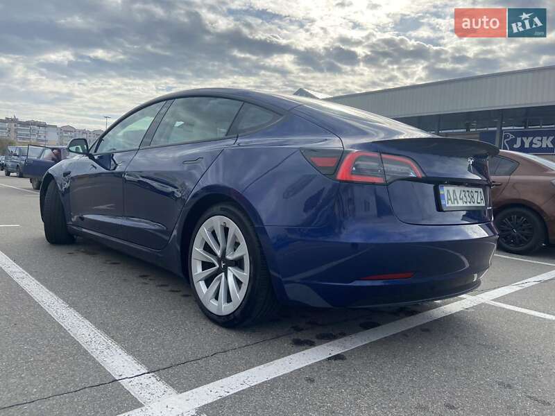 Седан Tesla Model 3 2020 в Киеве