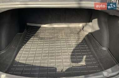 Седан Tesla Model 3 2019 в Черновцах
