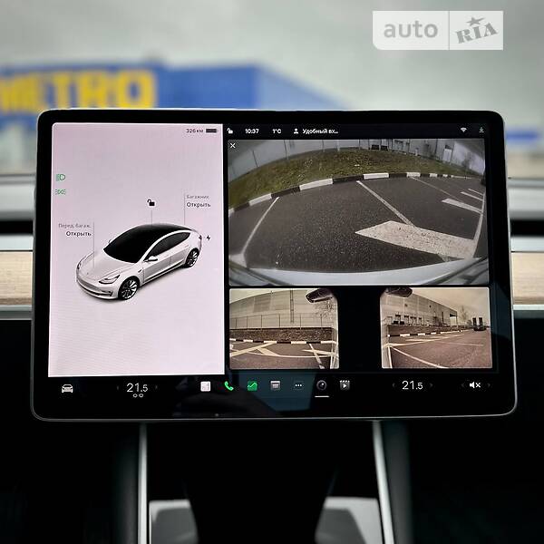 Седан Tesla Model 3 2020 в Ровно