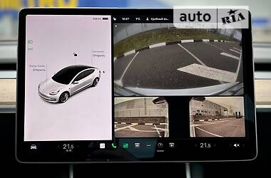 Седан Tesla Model 3 2020 в 