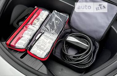 Седан Tesla Model 3 2020 в 