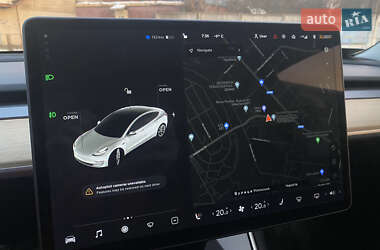 Седан Tesla Model 3 2018 в Чернигове