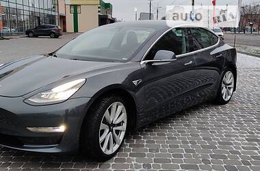 TESLA MODEL 3 2019