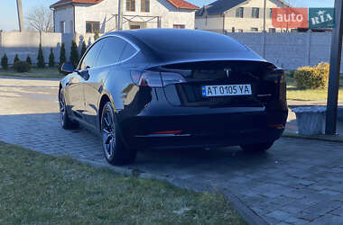 Седан Tesla Model 3 2019 в Долине