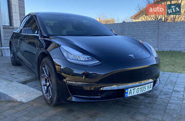 Седан Tesla Model 3 2019 в Долине