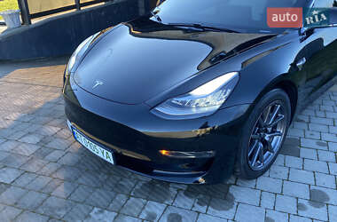 Седан Tesla Model 3 2019 в Долине