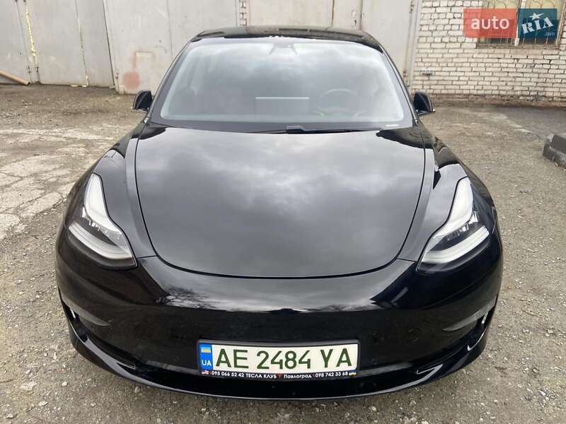 Tesla Model 3 2019 Tesla Model 3 2019