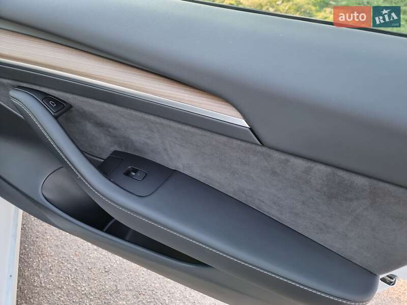 Седан Tesla Model 3 2021 в Кропивницком фото 39 Седан Tesla Model 3 2021 в Кропивницком