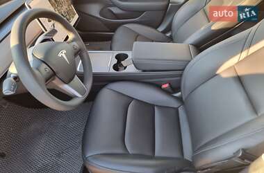 Седан Tesla Model 3 2021 в Кропивницком