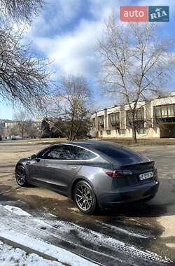 Седан Tesla Model 3 2018 в Днепре