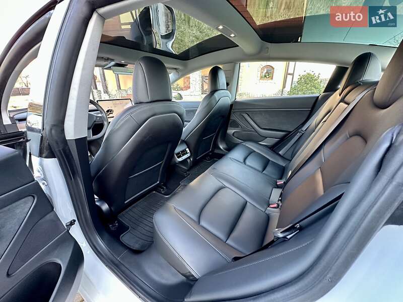 Седан Tesla Model 3 2020 в Калуше фото 12 Седан Tesla Model 3 2020 в Калуше
