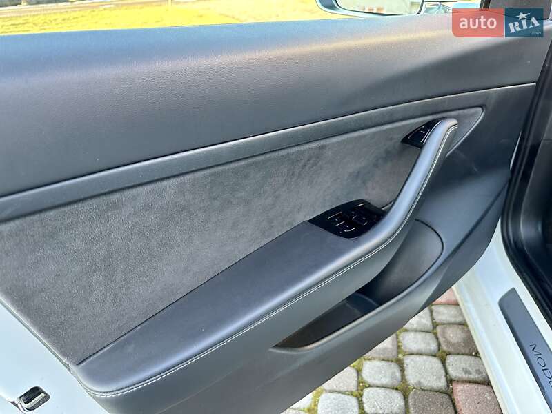 Седан Tesla Model 3 2020 в Калуше фото 16 Седан Tesla Model 3 2020 в Калуше
