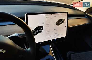 Седан Tesla Model 3 2020 в Ковеле