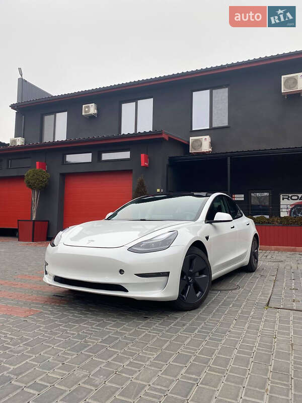 Седан Tesla Model 3 2020 в Одессе