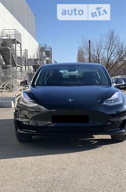 Седан Tesla Model 3 2019 в Одесі