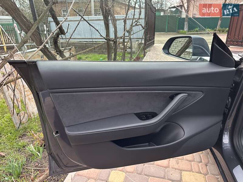 Седан Tesla Model 3 2018 в Кропивницькому фото 13 Седан Tesla Model 3 2018 в Кропивницькому