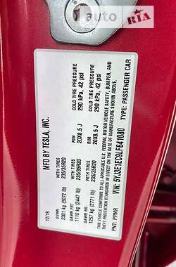 Седан Tesla Model 3 2019 в 