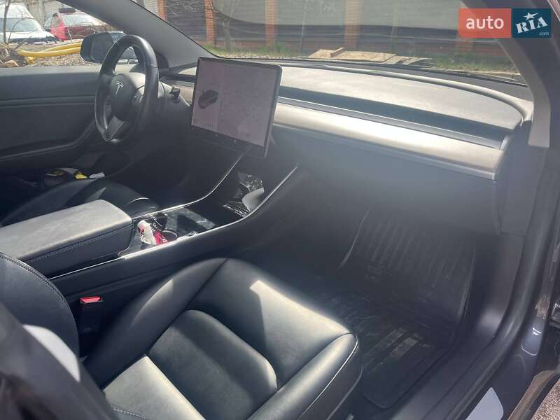 Седан Tesla Model 3 2018 в Києві фото 12 Седан Tesla Model 3 2018 в Києві