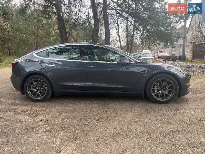 Седан Tesla Model 3 2018 в Києві фото 3 Седан Tesla Model 3 2018 в Києві
