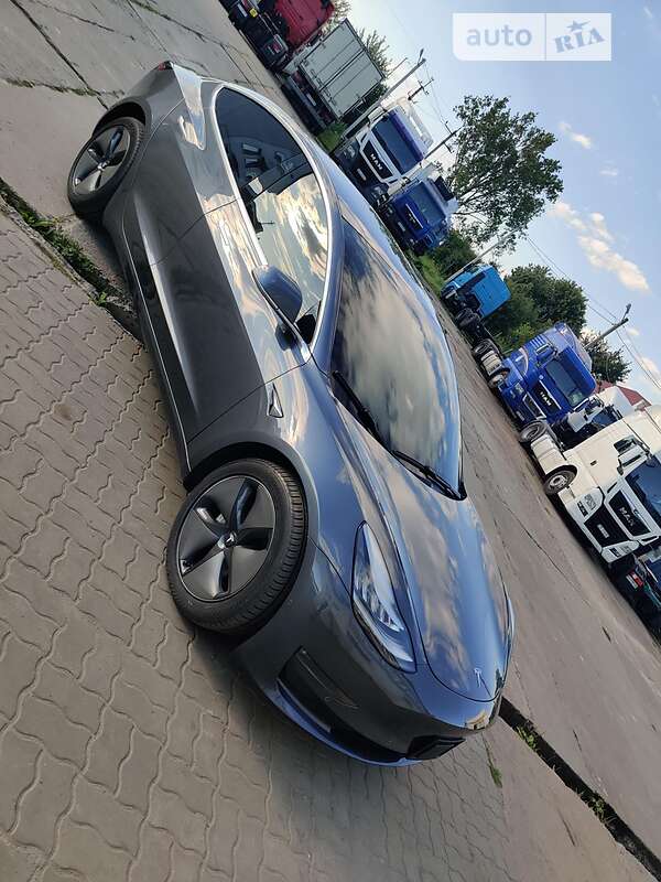 Седан Tesla Model 3 2020 в Львове фото Седан Tesla Model 3 2020 в Львове