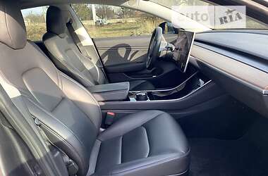 Седан Tesla Model 3 2019 в Харкові