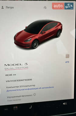 Седан Tesla Model 3 2019 в Львові