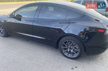 Седан Tesla Model 3 2019 в Шептицькому