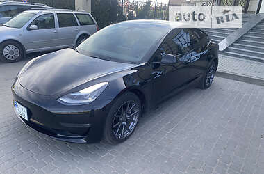 Седан Tesla Model 3 2019 в Червонограді