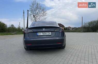Седан Tesla Model 3 2018 в 