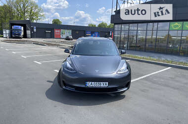 Седан Tesla Model 3 2021 в Киеве
