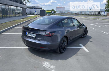 Седан Tesla Model 3 2021 в Киеве