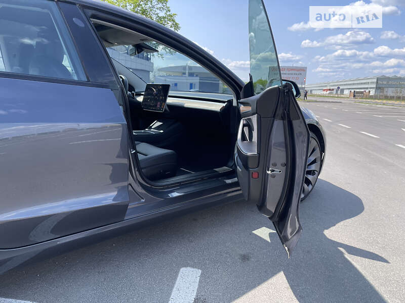 Седан Tesla Model 3 2021 в Киеве фото 26 Седан Tesla Model 3 2021 в Киеве