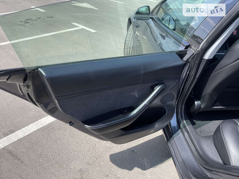Седан Tesla Model 3 2021 в Киеве фото 45 Седан Tesla Model 3 2021 в Киеве