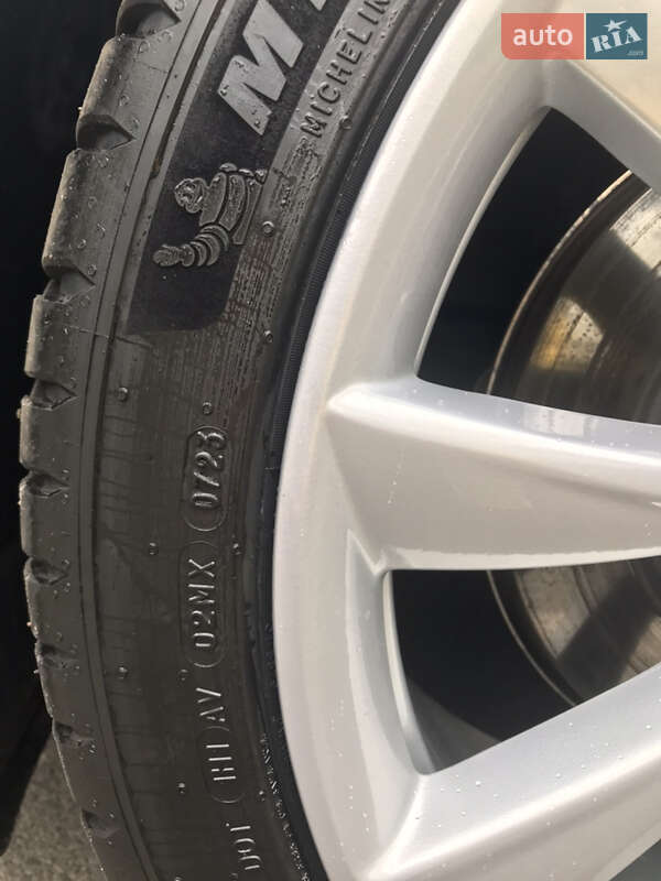 Седан Tesla Model 3 2018 в Одессе